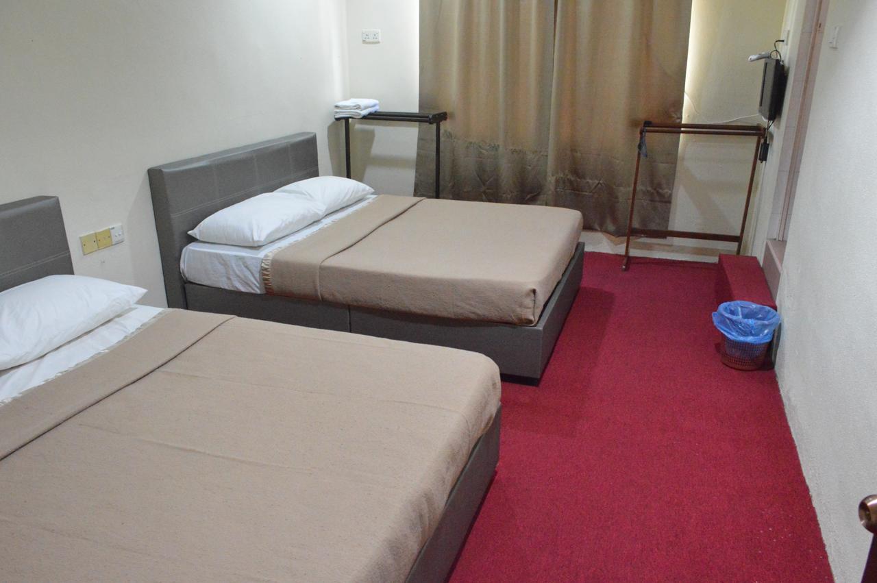 Gest Inn Hotel Kota Tinggi Exteriör bild